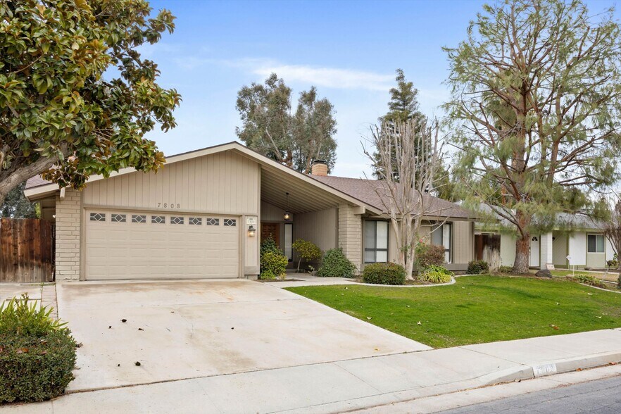 Building Photo - 7808 Selkirk Dr