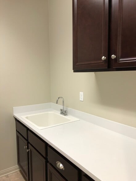 Laundry Room with Sink - 30426 Cowboy Ln