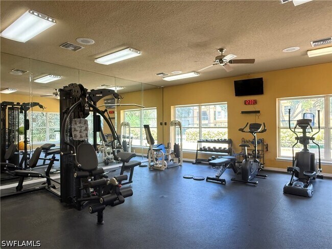Building Photo - 11500 Villa Grand