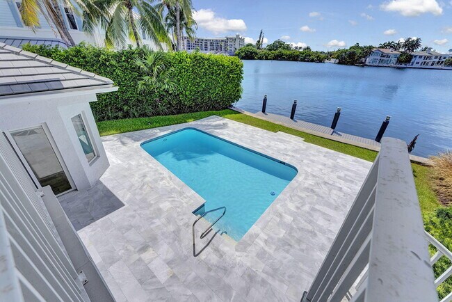 Building Photo - 1026 Seasage Dr