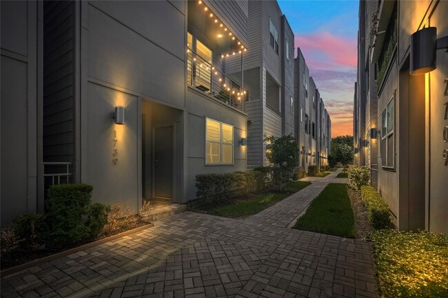 Building Photo - 1739 Eado Point Ln