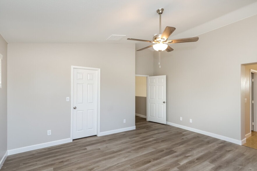Building Photo - 3590 Bella Sovana Ct