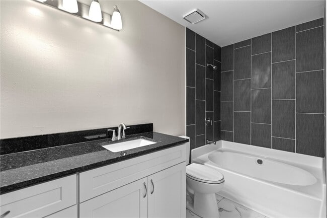 Building Photo - 178 Cascade Cir Dr