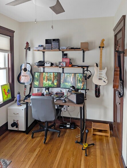 Building Photo - 159 Forest Hills St