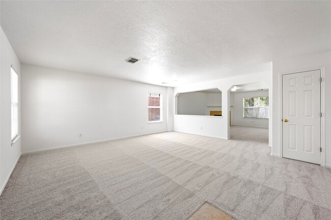 Building Photo - 5019 Woodland Meadows Ln