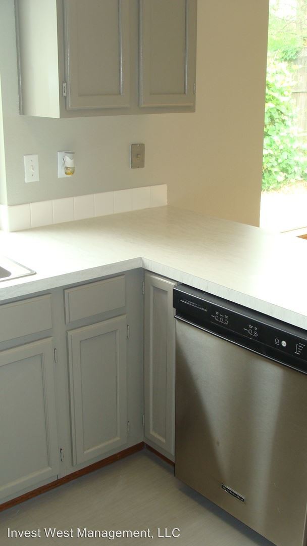 Building Photo - 3 br, 2 bath House - 2515 NE 83 Way