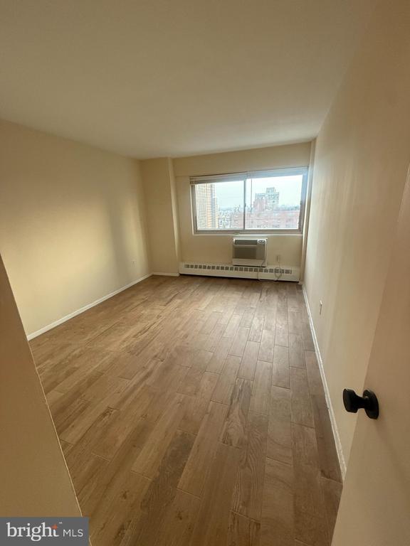 Building Photo - 2101 Chestnut St