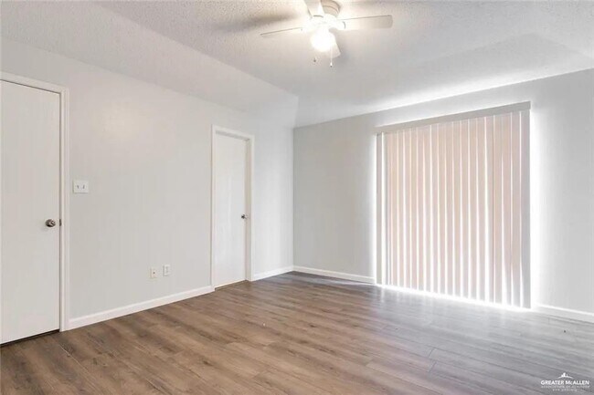 Building Photo - 10 San Esteban St