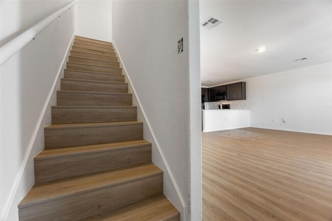 Building Photo - 1125 Largemouth Ln