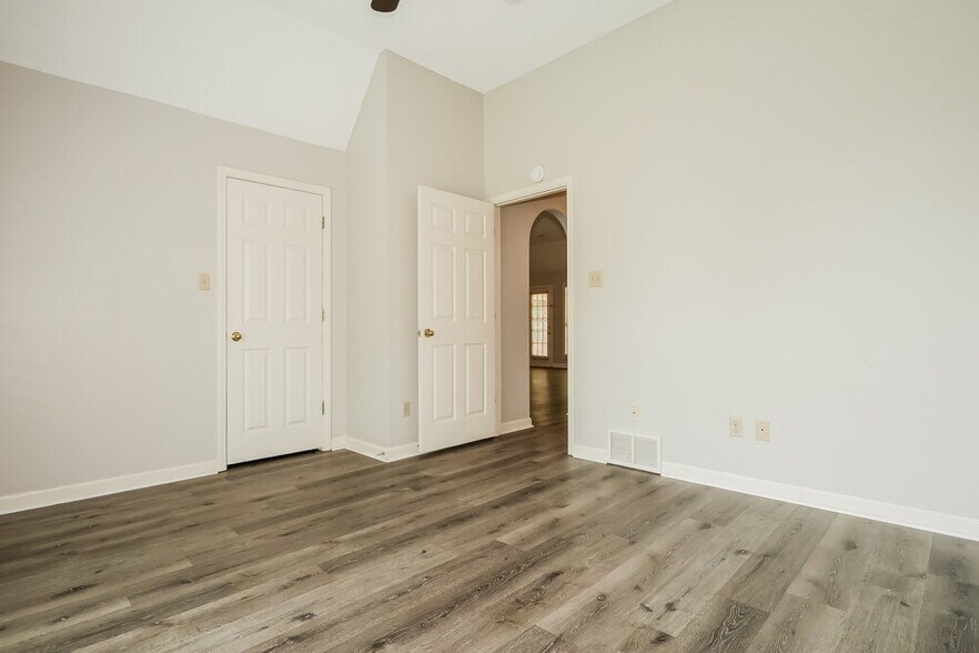 Building Photo - 4971 Rabbit Chase Ln