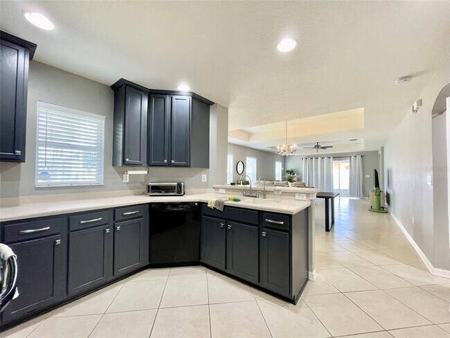 Building Photo - 8227 Midnight Sun Ct