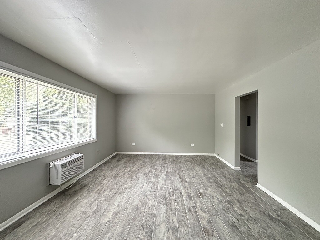 Building Photo - 1314 Carol St