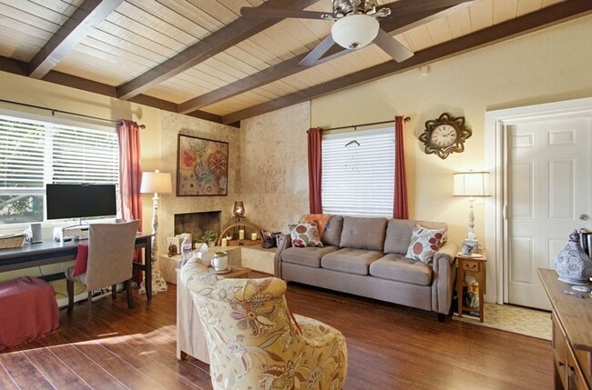 Building Photo - Beautifully Maintained Single-Level Home in La Mesa — 3 Bed / 2 Bath | 1,627 Sq Ft