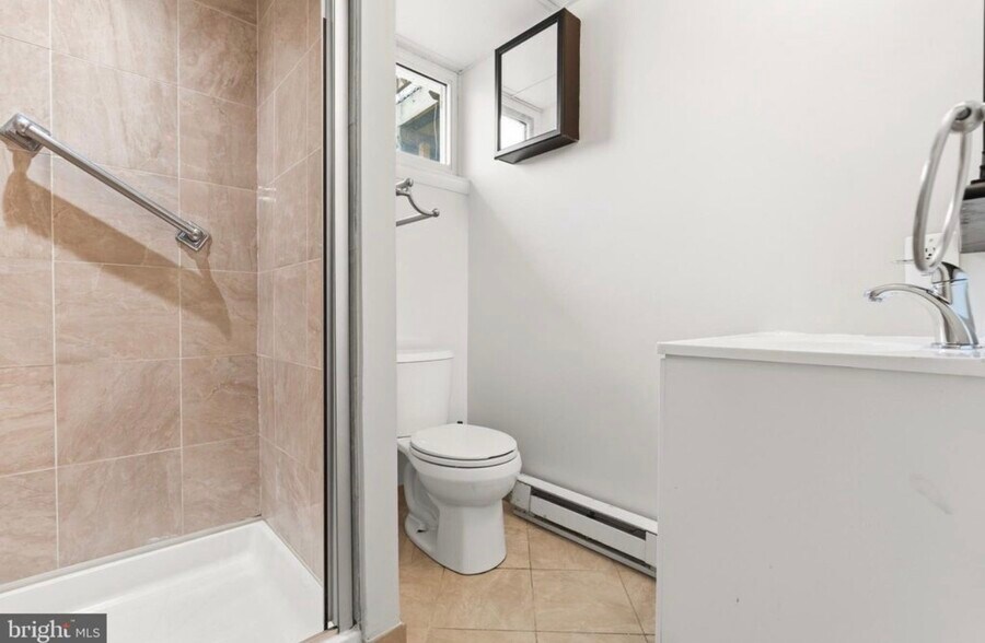 Building Photo - 14407 Oakvale St