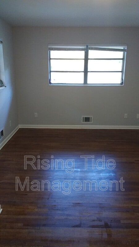 Building Photo - 7016 Briarwood Ln