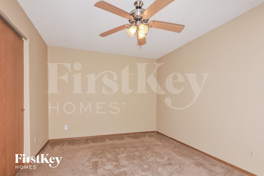 Building Photo - 2605 Westminister Dr