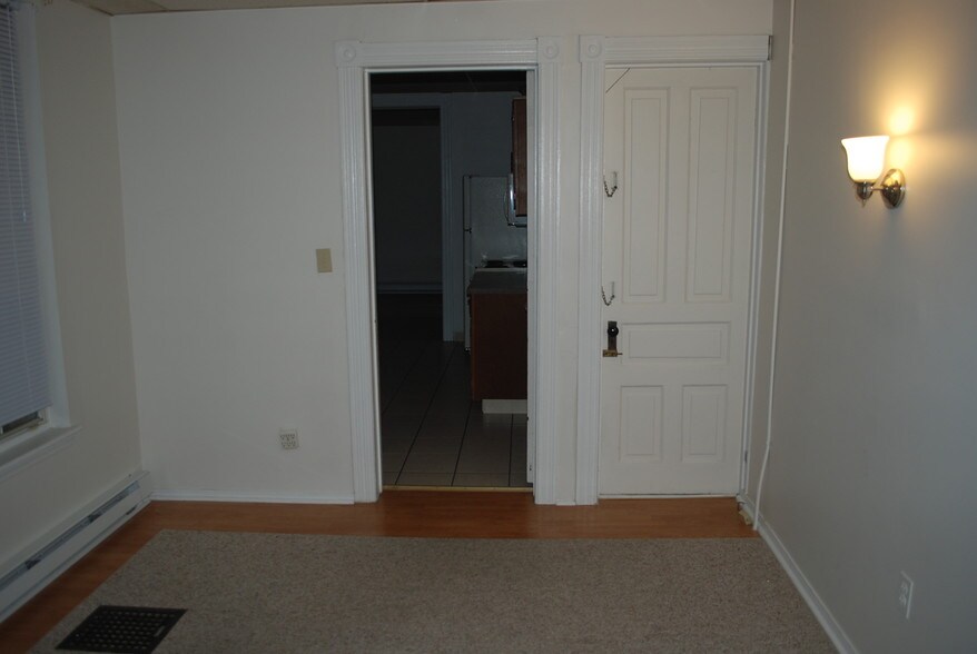 Bedroom with closet - 223 N 16th St