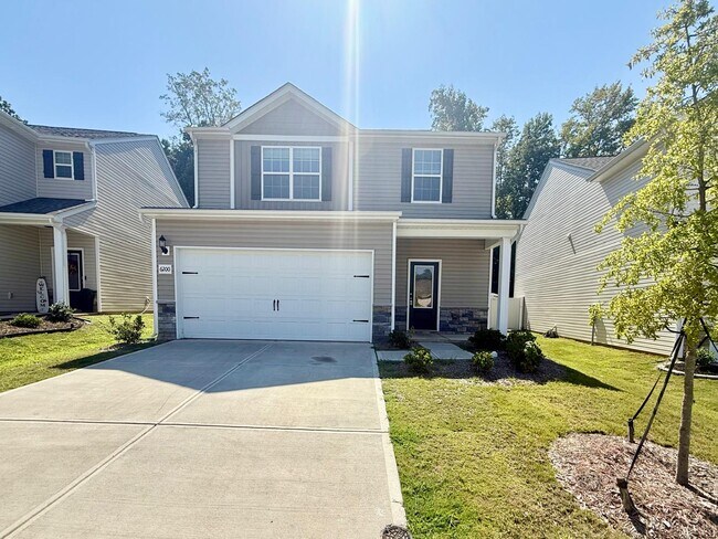 Building Photo - 6200 Lowe Ln