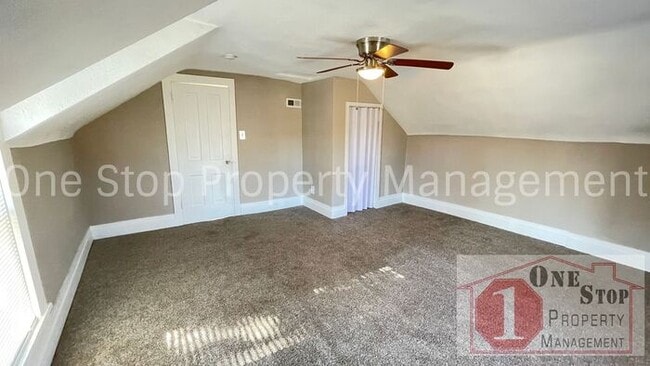 Building Photo - 3-bedroom, 2-bath in Liberty