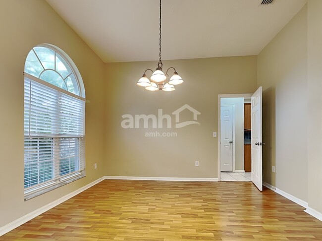 Building Photo - 1507 Rolling Meadow Dr