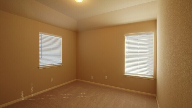 Building Photo - 197 Ferrule Dr