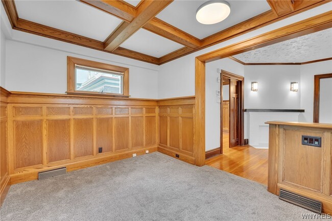 Building Photo - 610 Ashland Ave