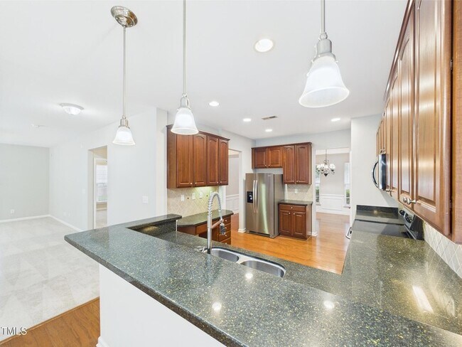 Building Photo - 12589 Honeychurch St