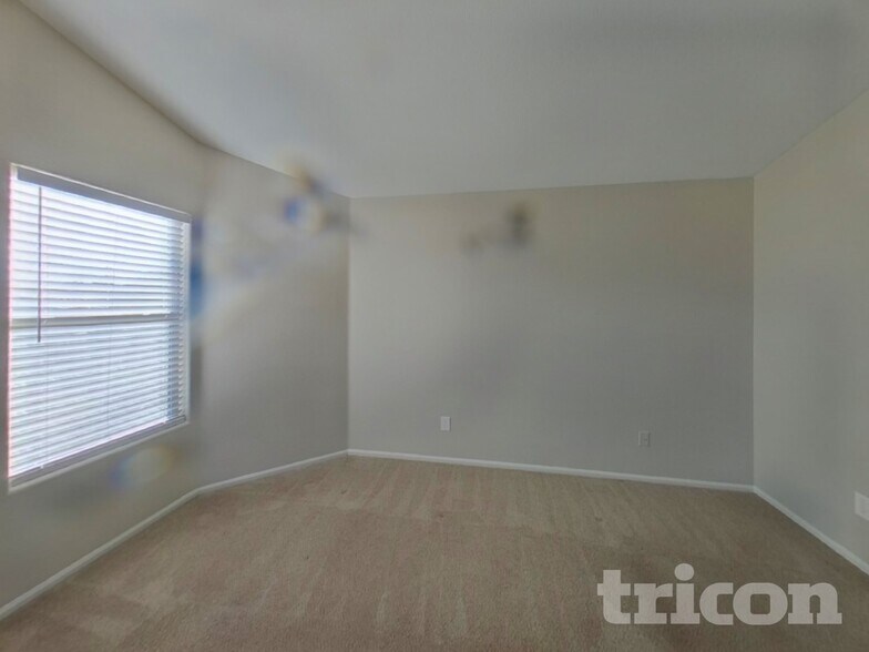 Building Photo - 42026 Colby Dr