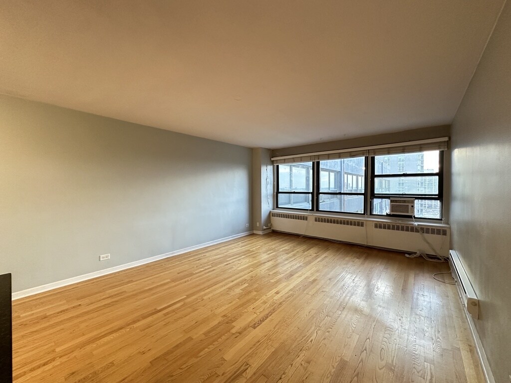 Building Photo - 4180 N Marine Dr