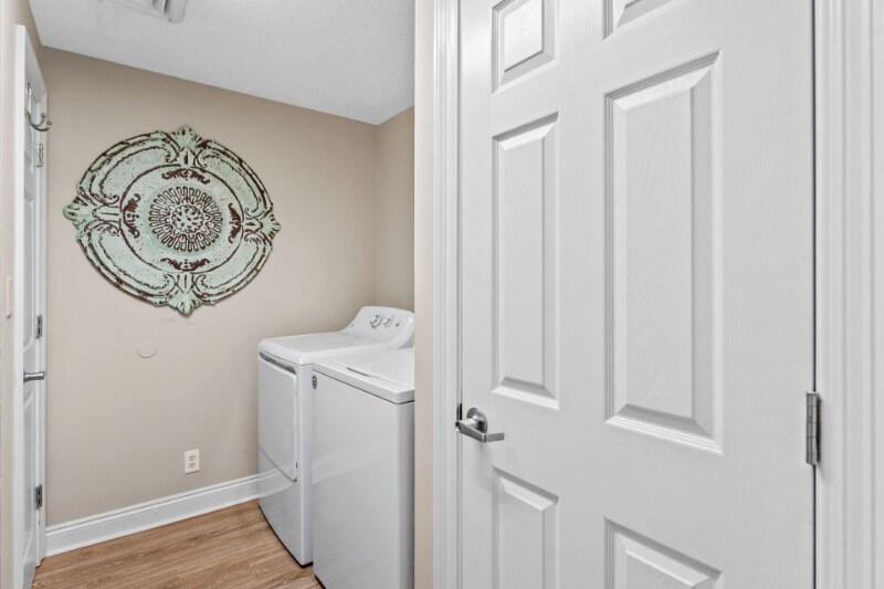 Building Photo - 15817 Front Beach Rd