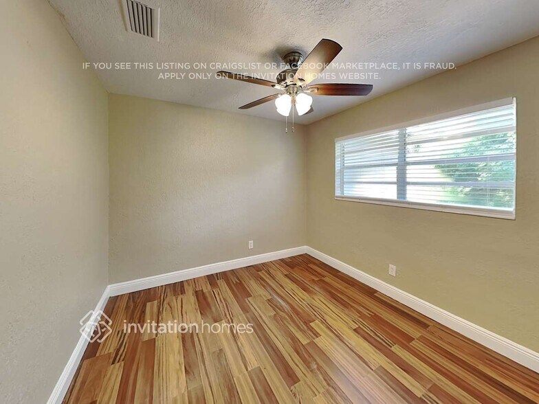 Building Photo - 5301 Myrtle Terrace