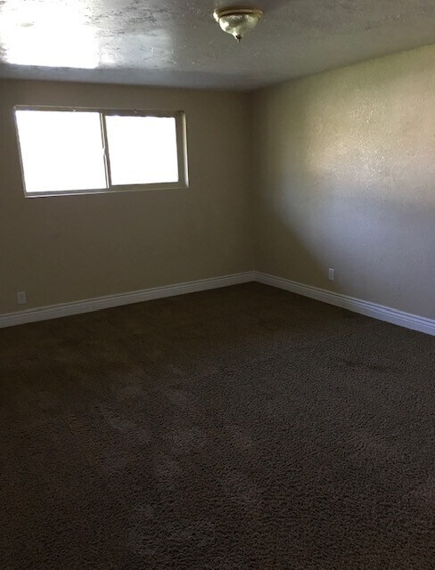 Building Photo - 3532 Valley Heights Dr
