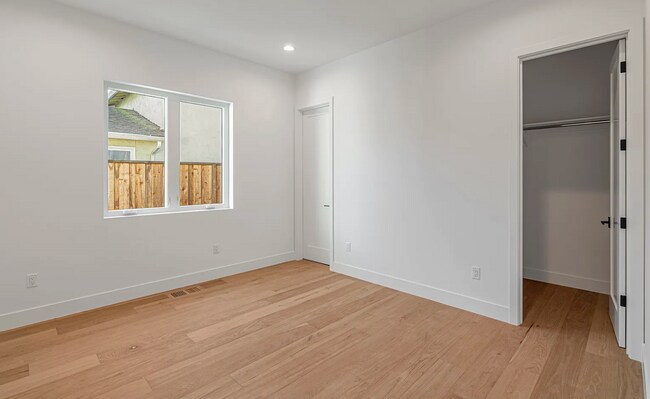 Building Photo - Welcome to The Grove on Kentfield, nestled in Redwood City's charming Palm Park neighborhood.