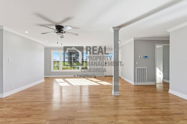 Building Photo - 1246 S Russell St