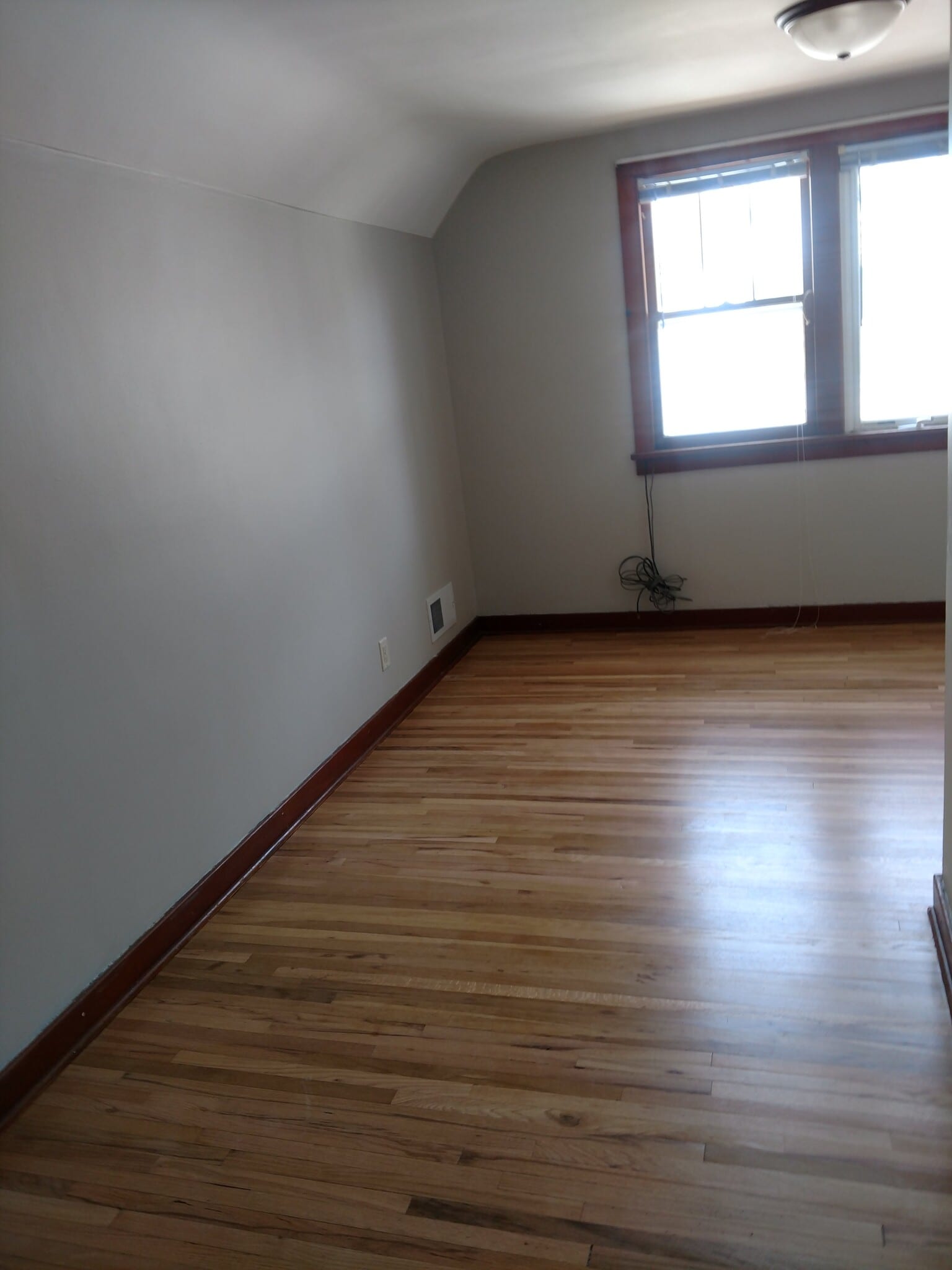 Building Photo - 414 Grand St