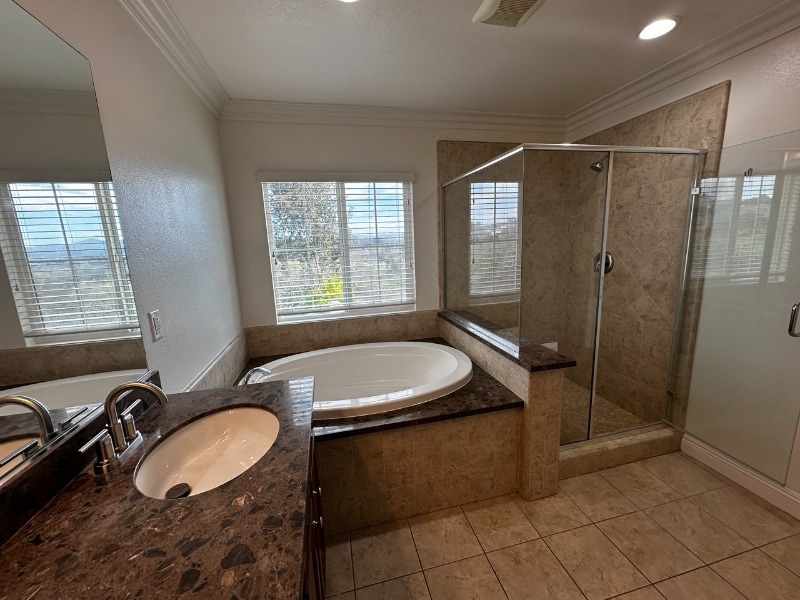 Building Photo - 1242 Bellingham Dr