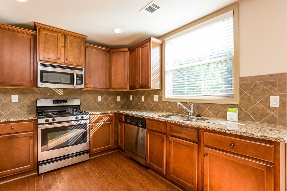 Building Photo - 3336 Montauk Hill Dr