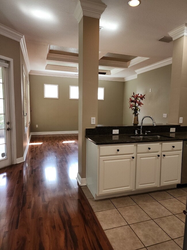 Building Photo - 8505 Lagerfeld Dr