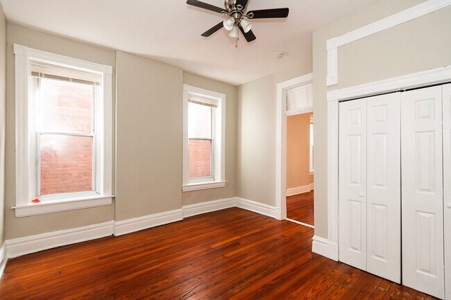 Building Photo - 1935 Utah St