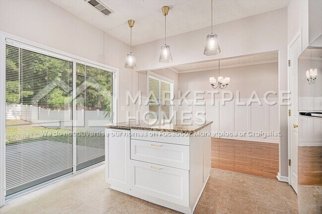 Building Photo - 1576 Thornwick Trace