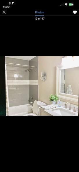 Building Photo - 6551 La Mirada Dr W