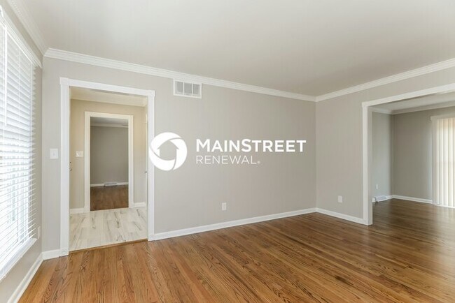 Building Photo - 4 Bedroom Pet-Friendly Home in CHARLOTTE, NC with Main Street Renewal