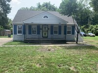 Building Photo - 2597 Kimball Ave