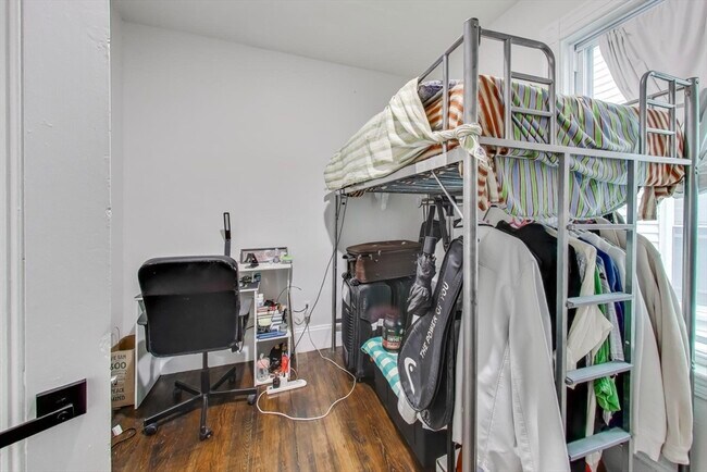 Building Photo - 65 Lambert Ave