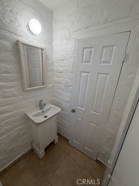 Building Photo - 66351 First St