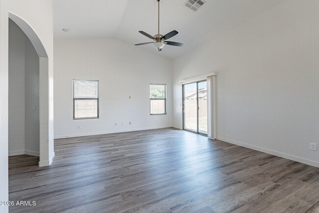 Building Photo - 24866 W Huntington Dr