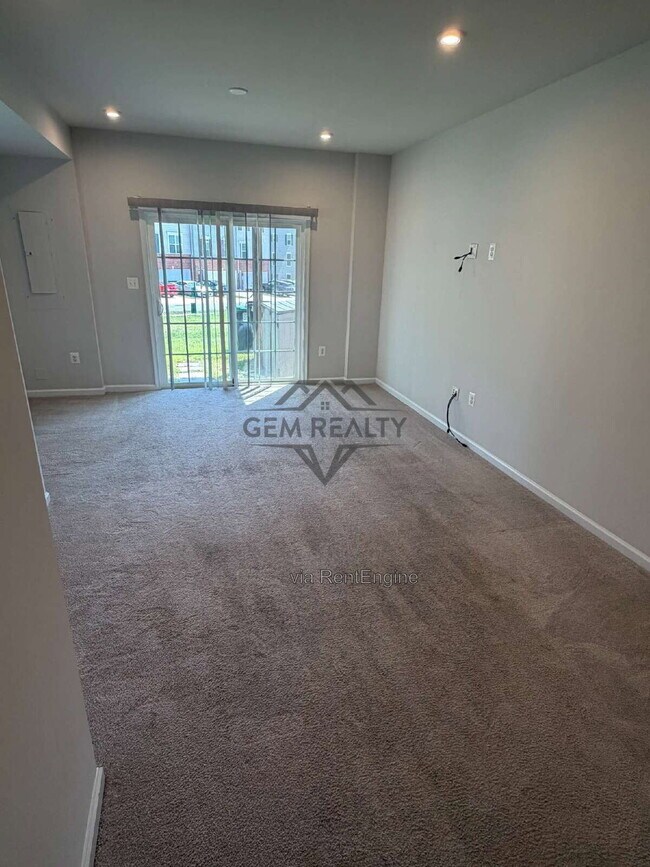 Building Photo - 501 Rolling Valley Dr