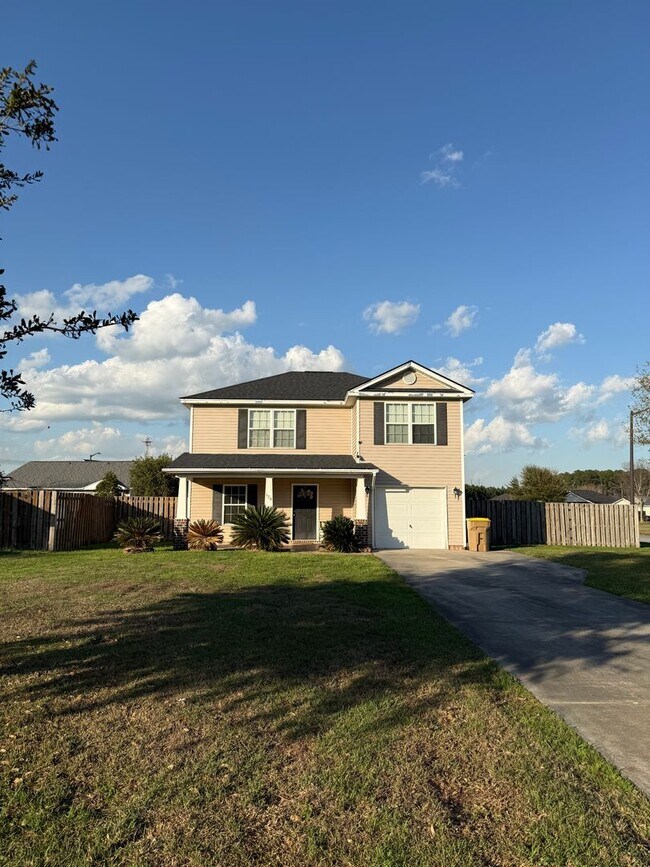 Building Photo - FOR RENT