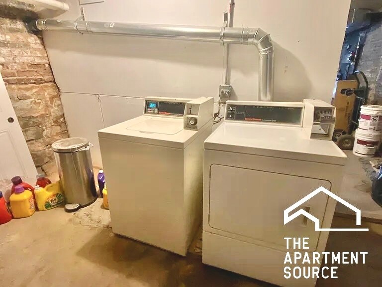 Building Photo - 4011 S Calumet Ave