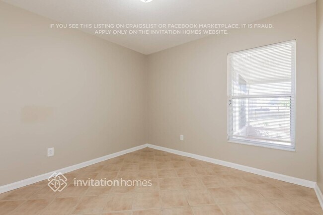 Building Photo - 10206 Hunters Haven Blvd